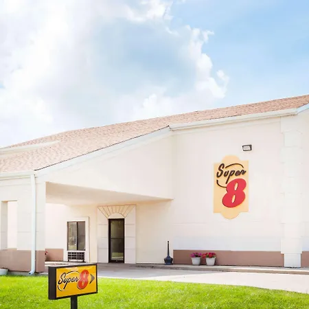 Super 8 By Wyndham Lincoln Hotel