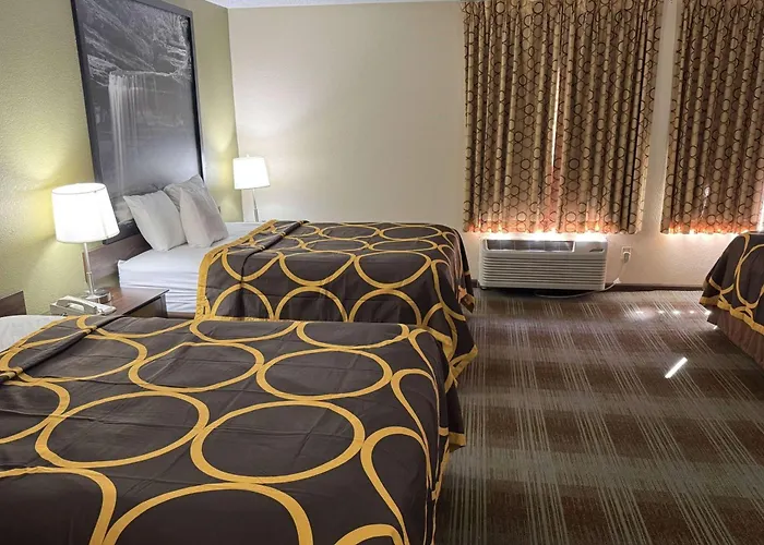 Super 8 By Wyndham 2* Lincoln
