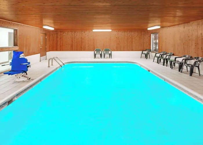 Hotel Super 8 By Wyndham Lincoln