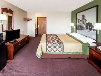 Super 8 By Wyndham Hotel 2*